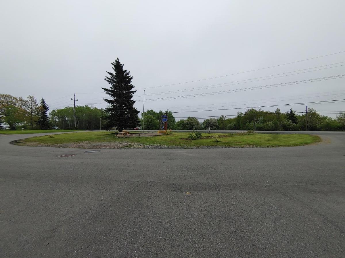 Highland Motel ノースシドニー エクステリア 写真